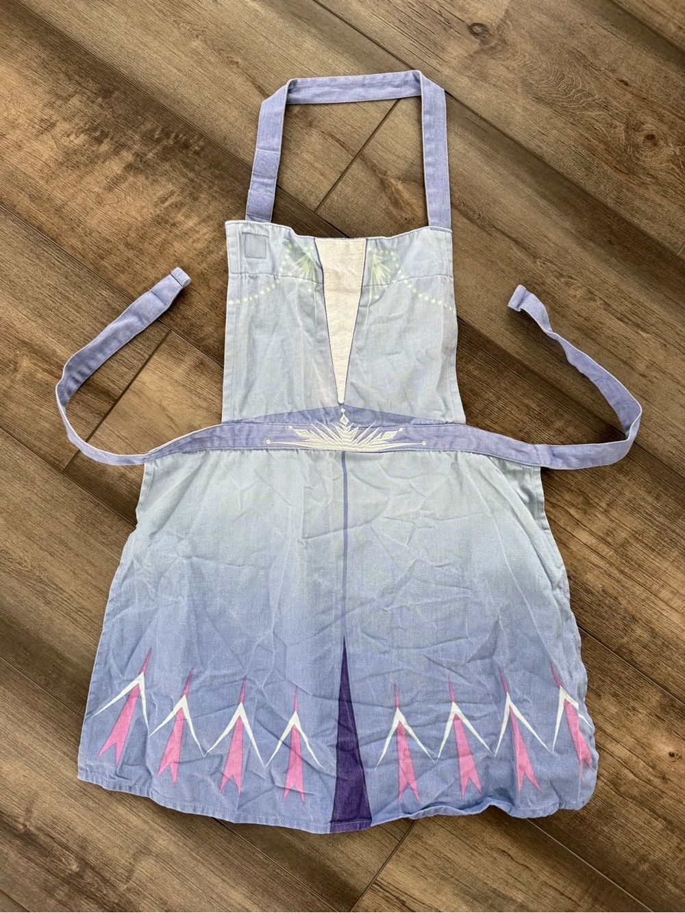 Williams Sonoma kids apron - Frozen 2 design